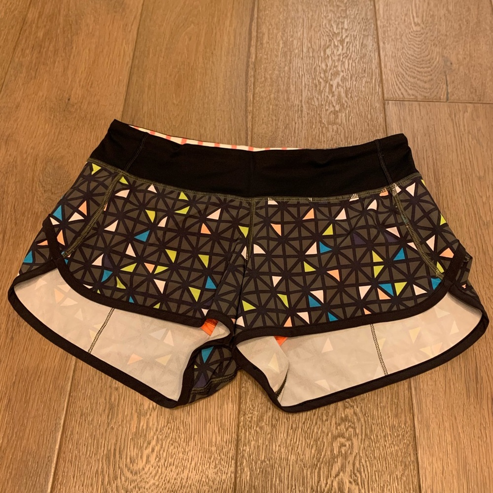 Lululemon Confetti Pop Speed Shorts size 4